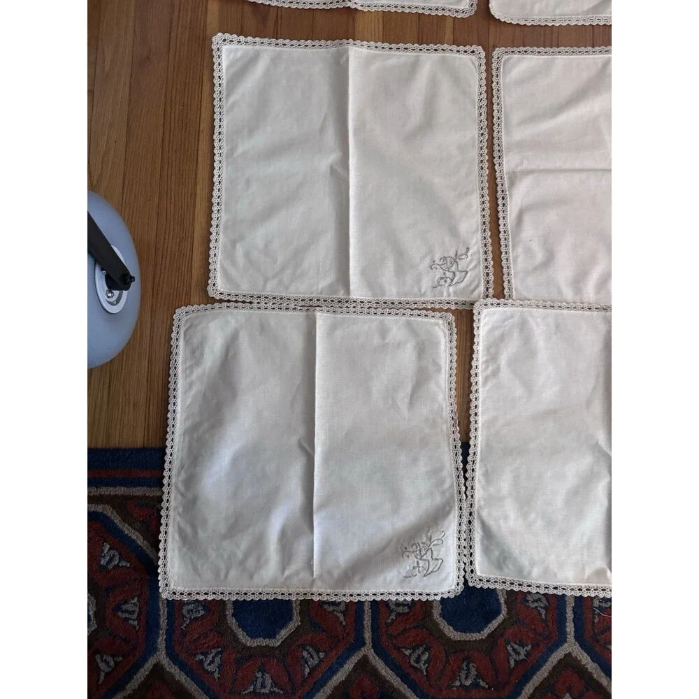 Vintage Set of 12 Embroidered Napkins Crochet Trim Ecru Never Used READ